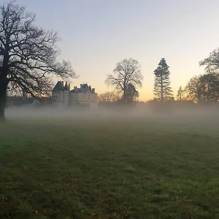 24 Du Mans. Chateau Aux Portes Du Circuit